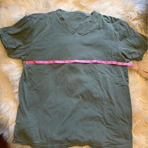 Many brands  11 distressed  T-Shirts for Men. Several colors  large/$50.00